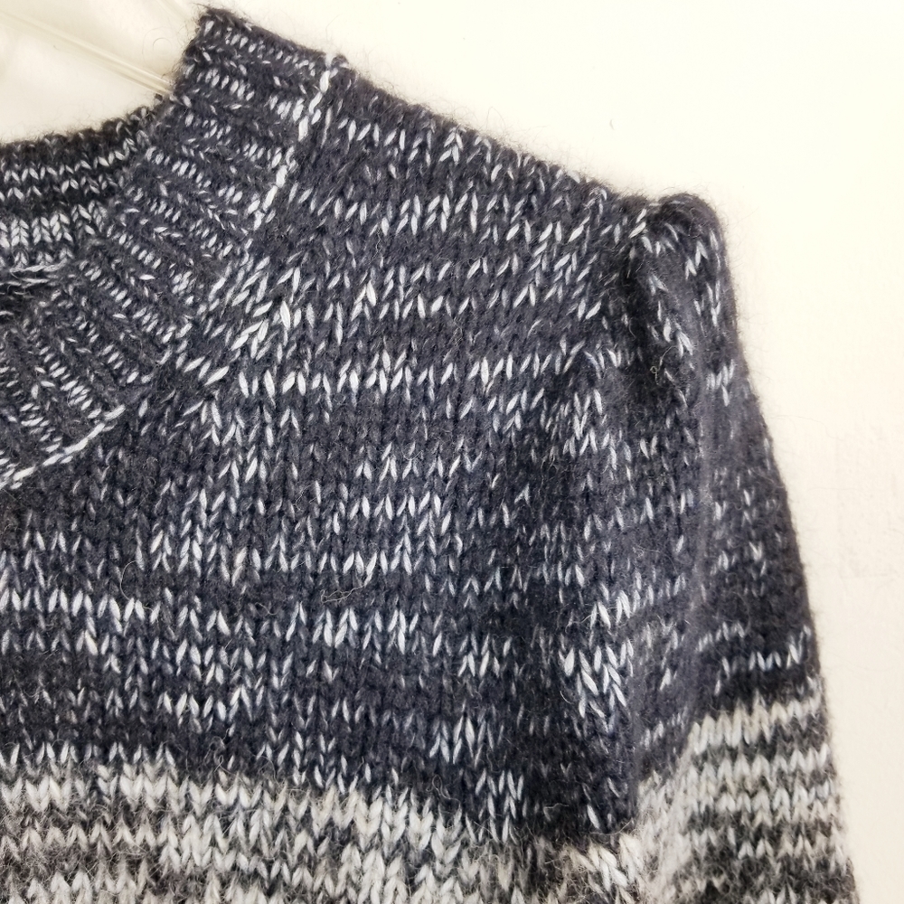 Banana Republic Cropped Ombre Fuzzy Sweater SPR 20 - Picture 6 of 11
